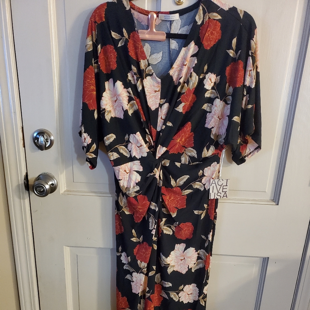NWT Active USA Pantsuit. M. Red black